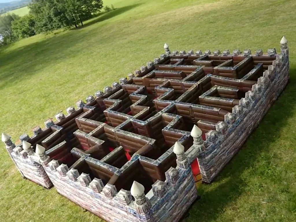 air-science-p211-inflatable-maze-main-01